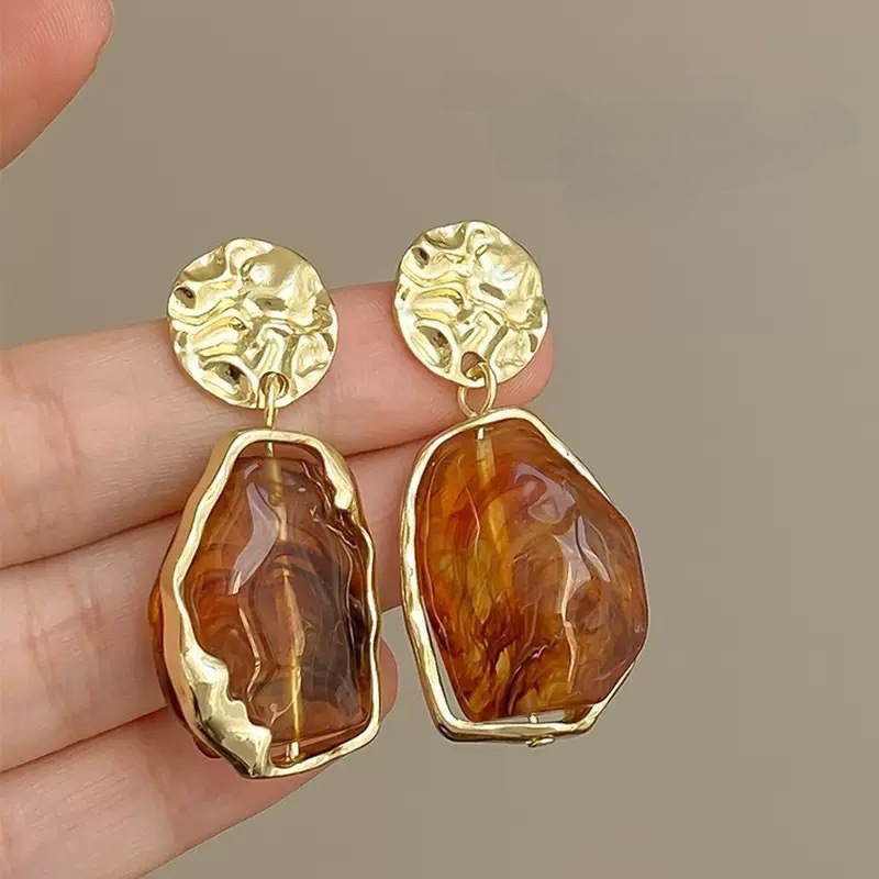 Ethnic Fashion Trends 2025 - Retro Needle Fashion Pendant Earrings Trend