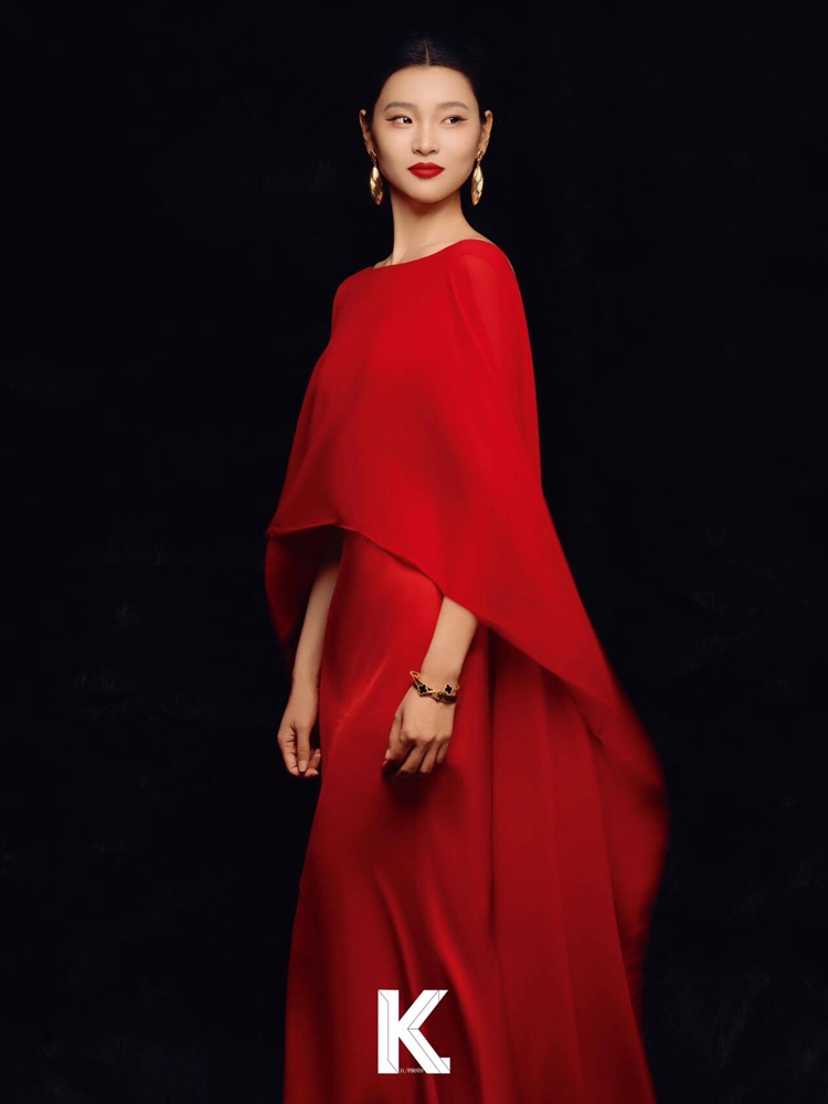 2026 New Fashion High-End Red  - Ethnic Fashion Clothing review and price